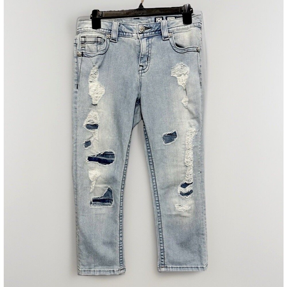Miss Me Women’s Size 25 Boyfriend Capri Distressed Jeans Light Summer Go To